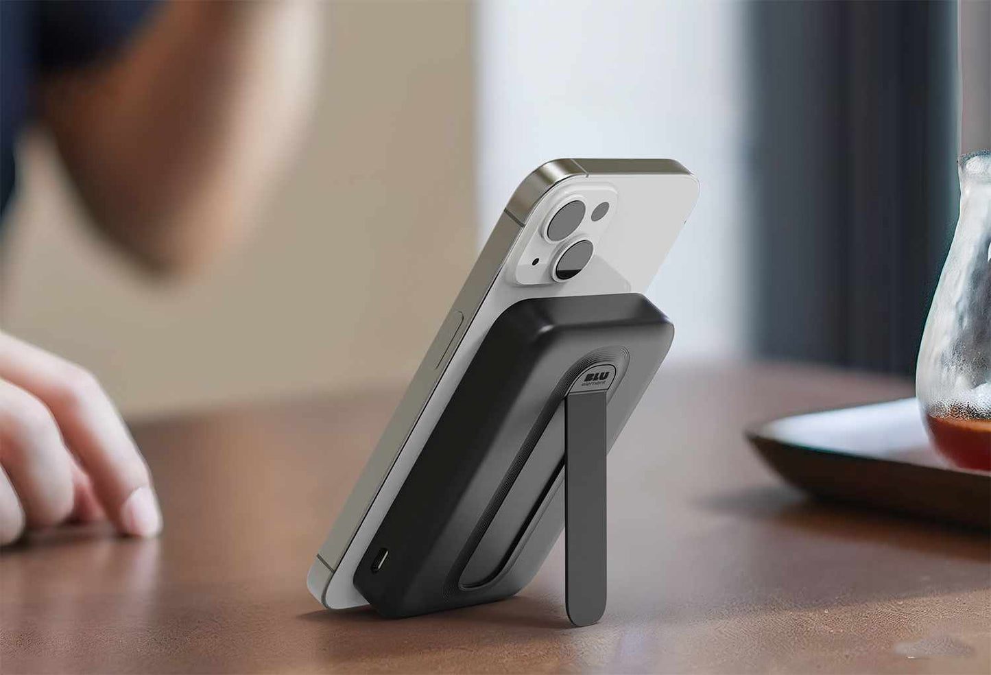 BEPBQi25KWH Qi2 Wireless Power Bank with Kickstand 5K White