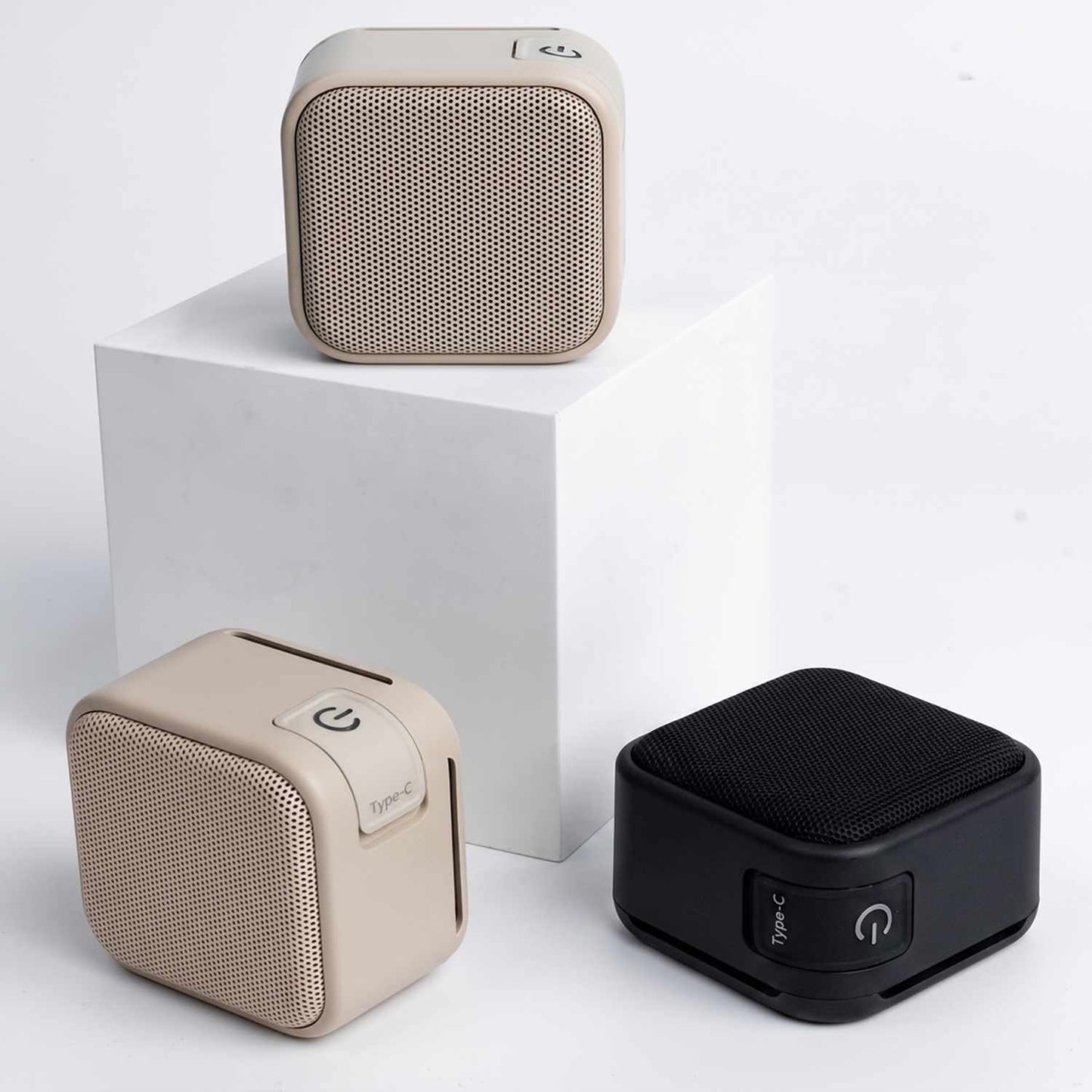BEMGSPSD Groove Magnetic Mini Speaker Sand