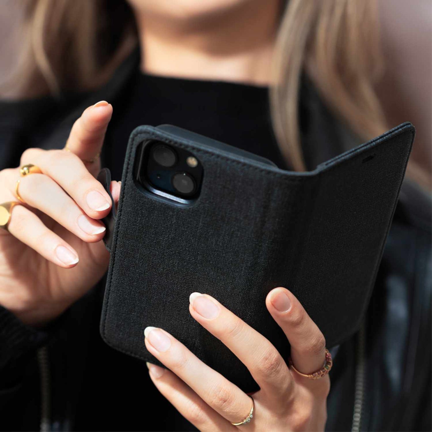 BEA21FIP2241PROB 2 in 1 Folio iPhone 14 Pro Black