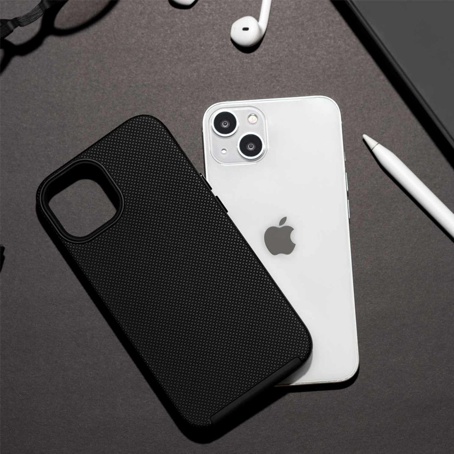 Armour Rugged with MagSafe Case Black for iPhone 15/14/13 Cases Blu Element 